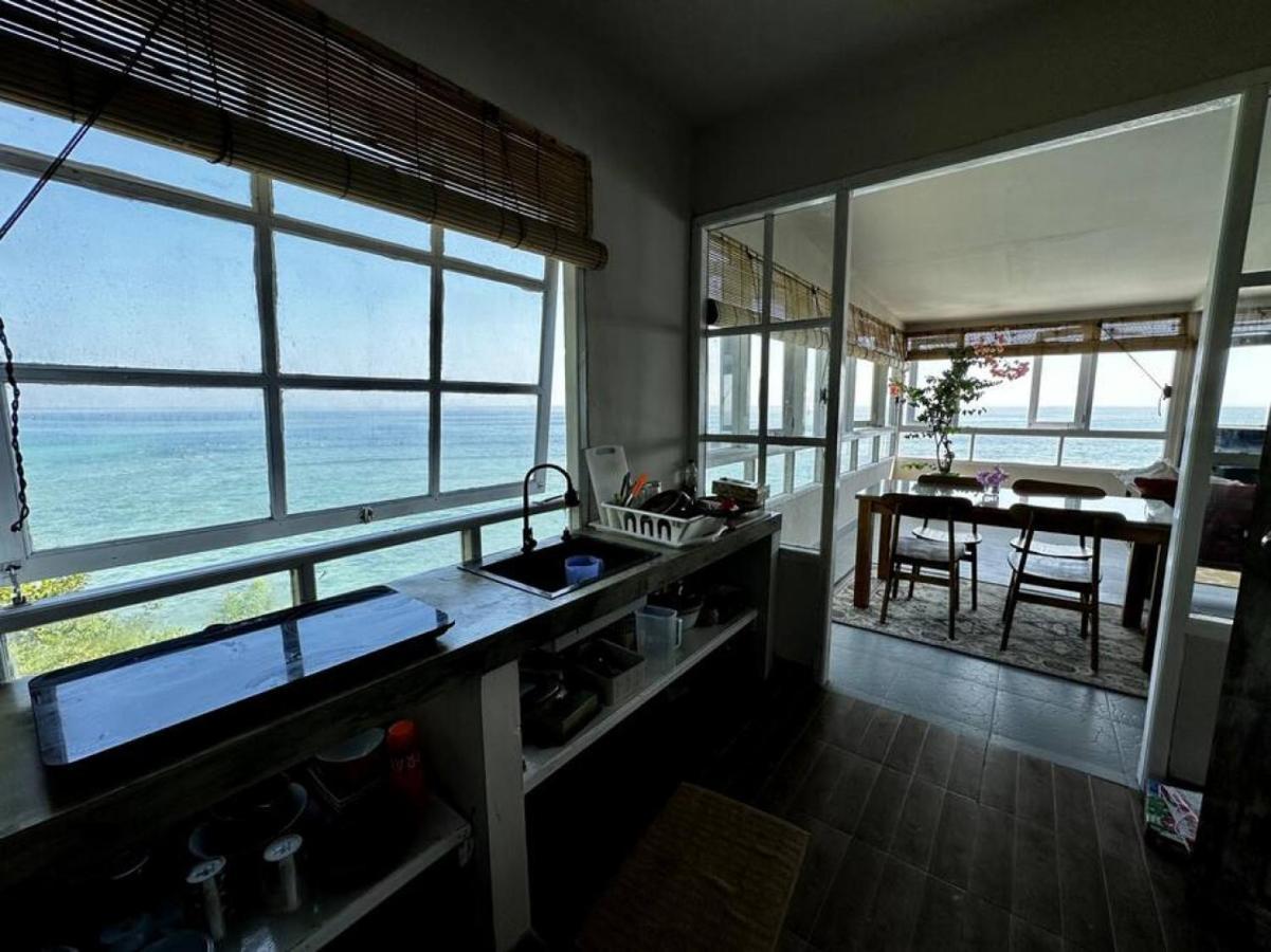Beach Front Villa , All Mare 2 Улувату Экстерьер фото